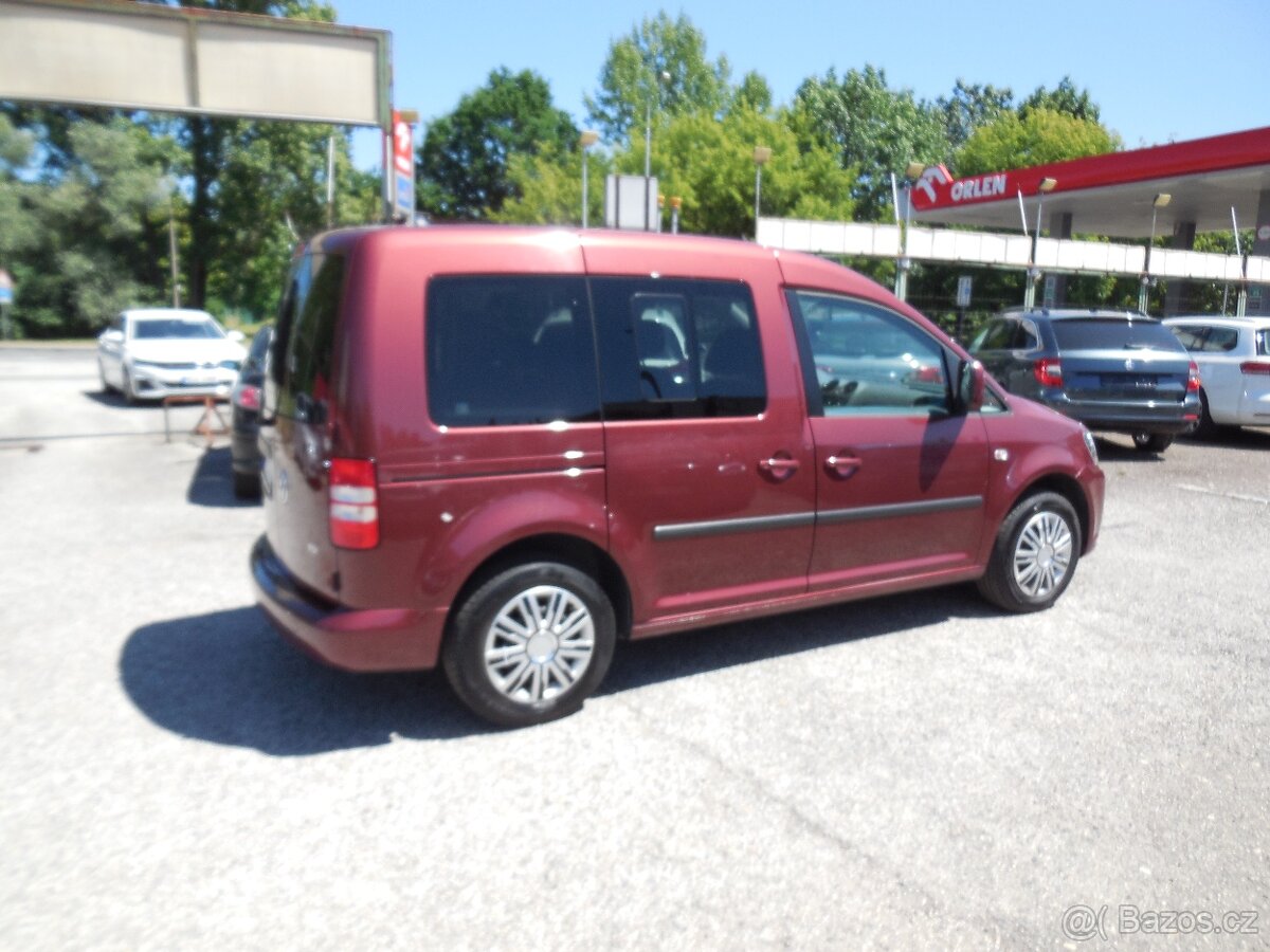 Prodám VW Caddy 1.6TDi,75kw - 4