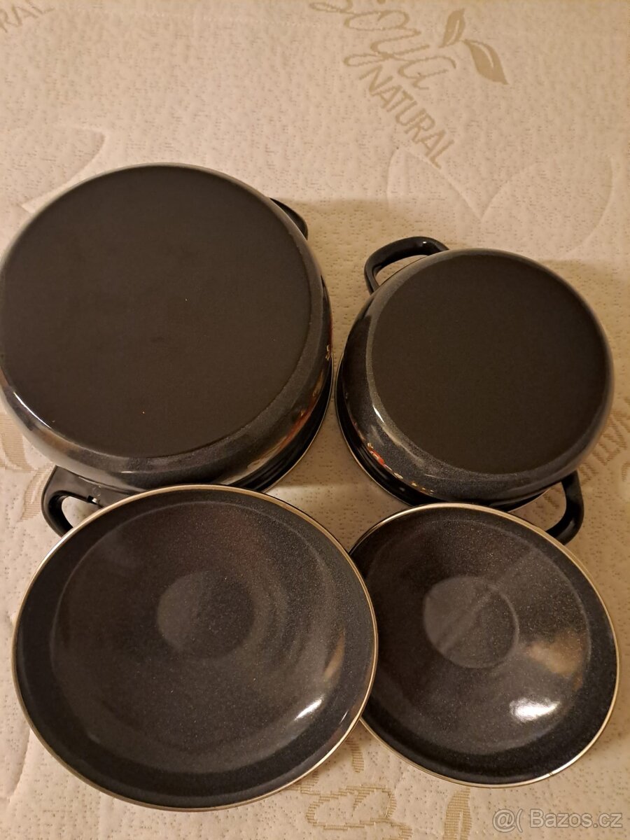 4 dílna sada smaltovaných hrnců - 4
