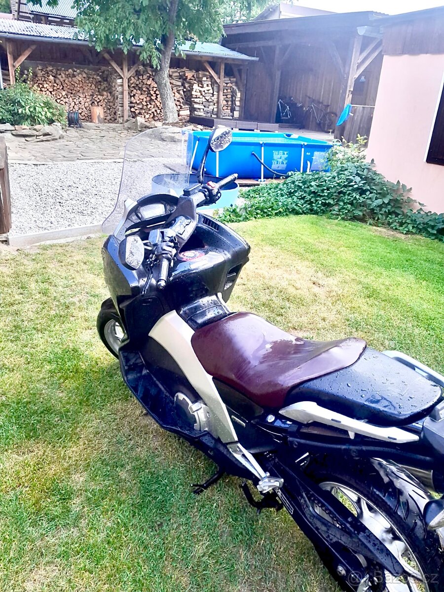 Honda Integra 700 - 4