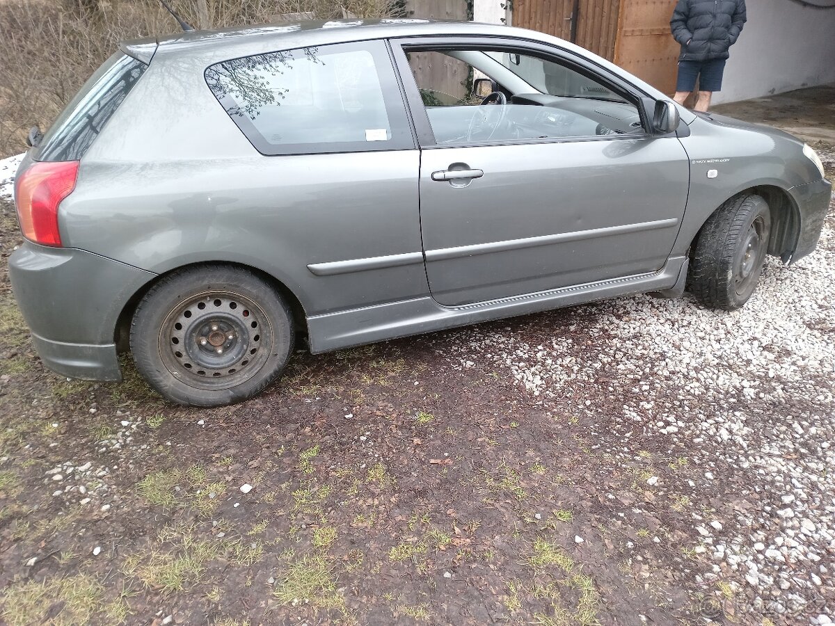 Toyota Corolla 1.4 benzín - 4