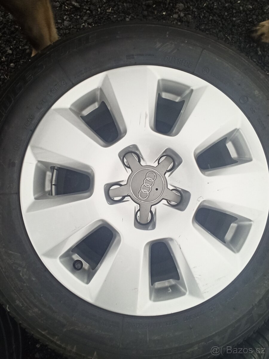 AUDI -7,5JX16ET 37 ROZTEČ 5X112X66,6 - 4