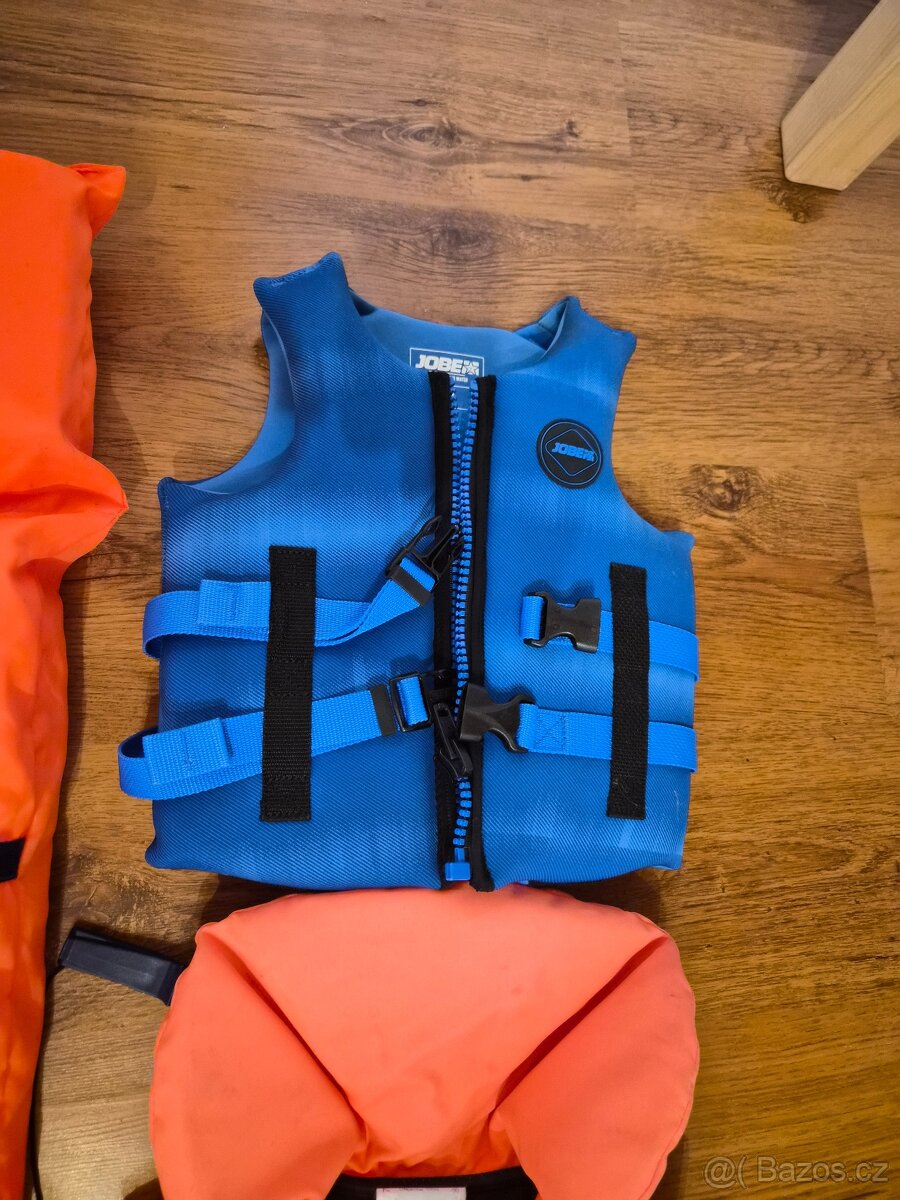 Dětské vesty - 4