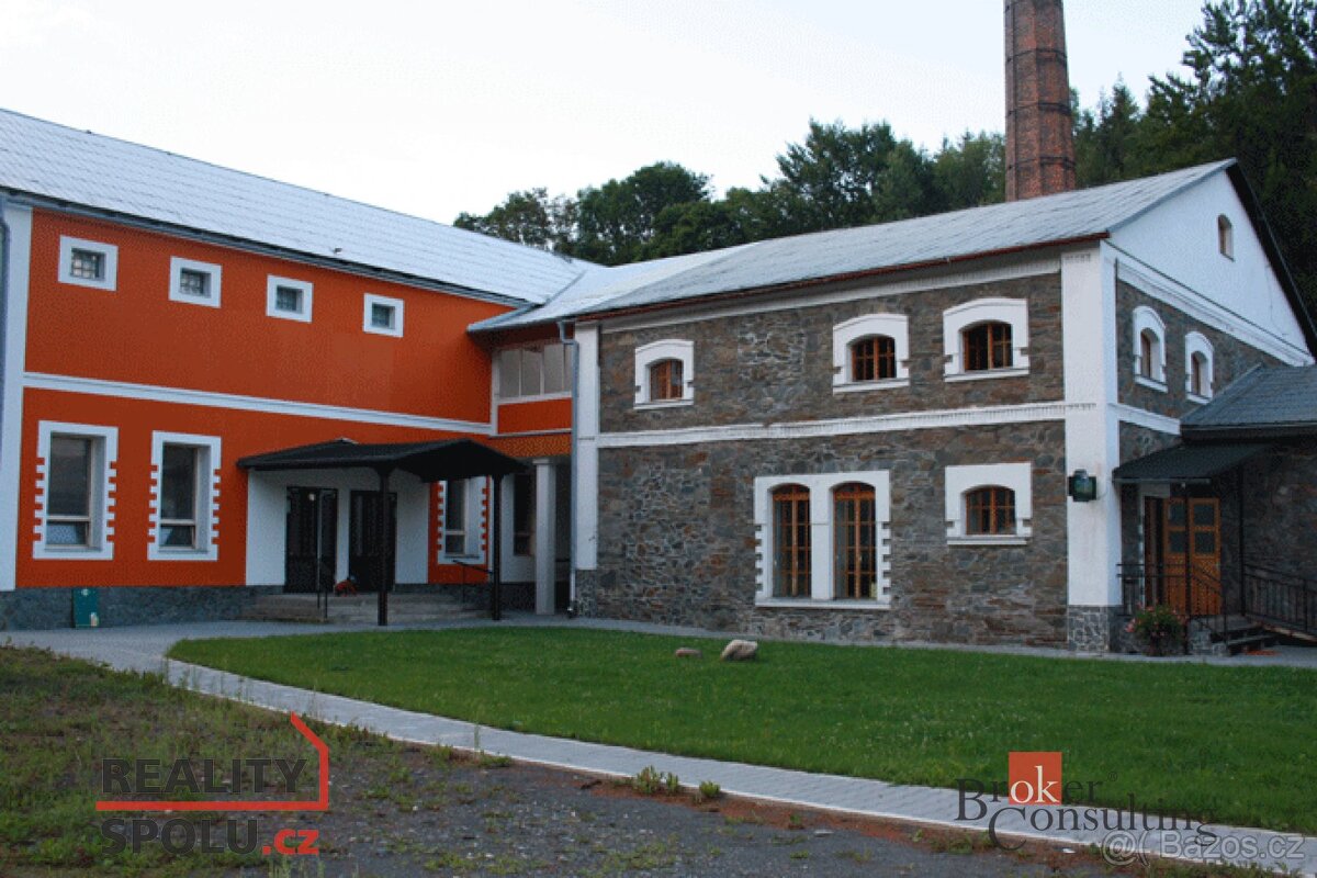 Prodej, komerční/ubytování, 2115 m2, Pocheň , Široká Niva, B - 4