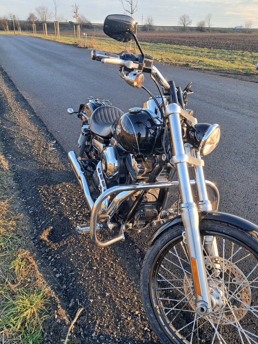 Harley Davidson FXDWG Wide Glide - 4