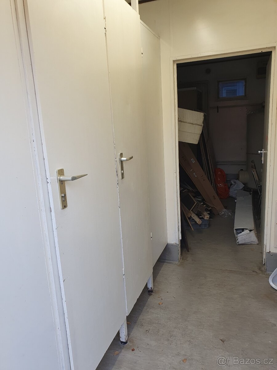 Sanitární kontejner/bunka 6x2,5m - 4