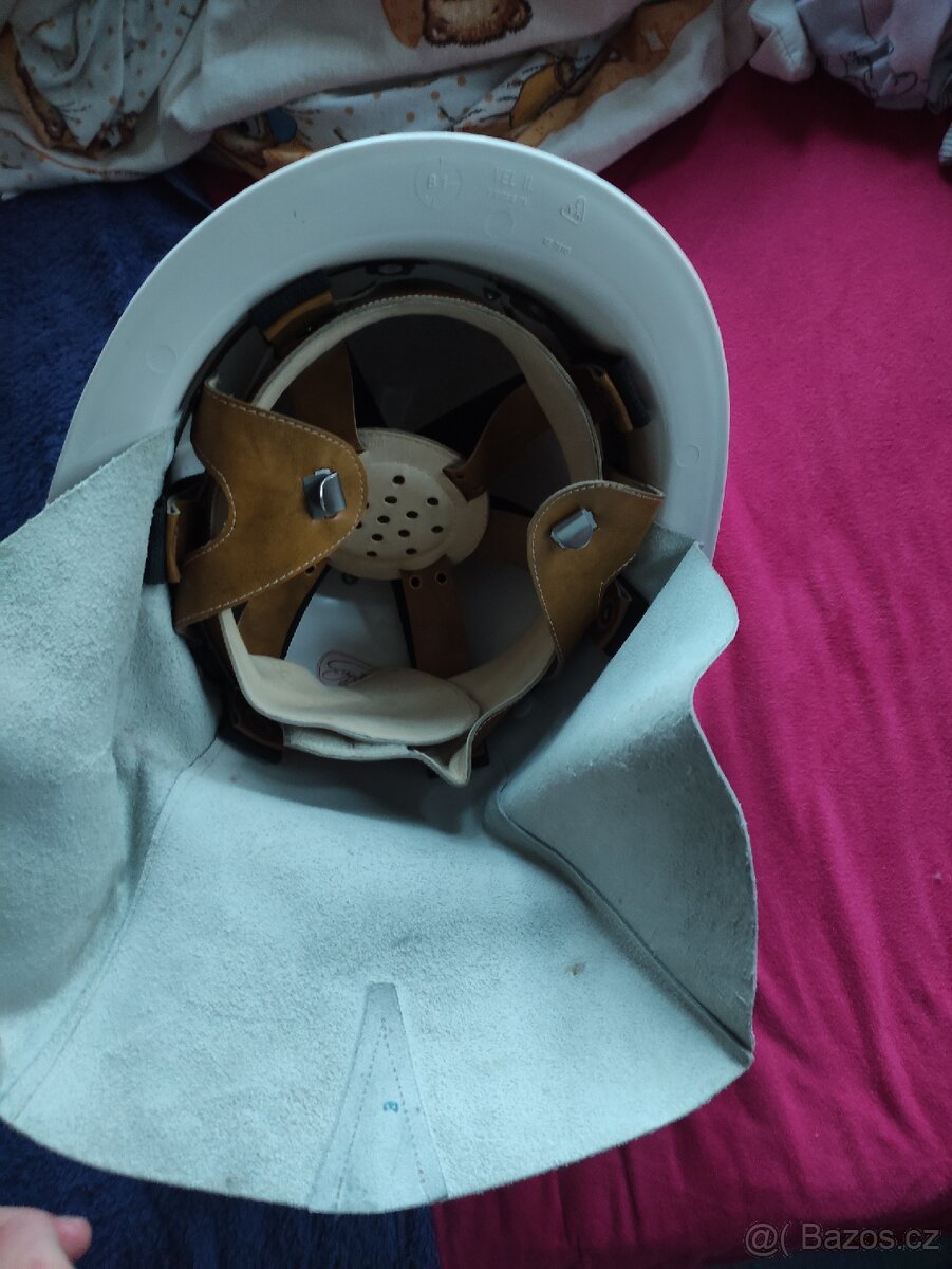Hasičská helma - 4