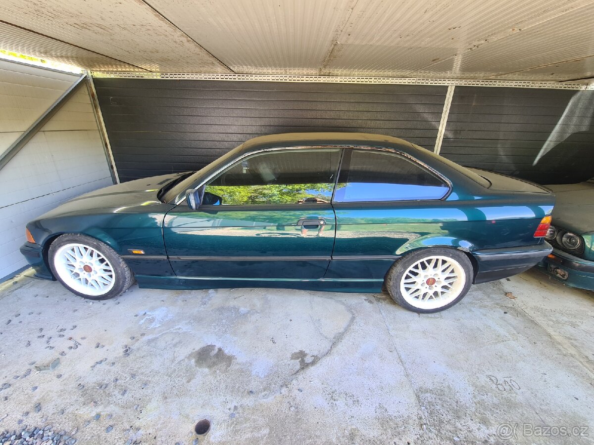 BMW E36 coupe 1.8 iS - 4