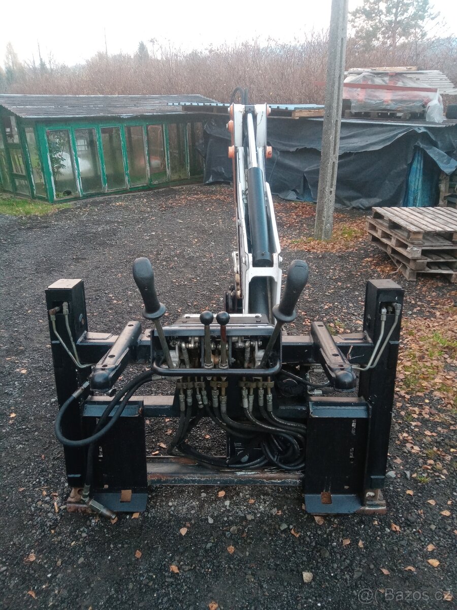 Bobcat podkop - 4