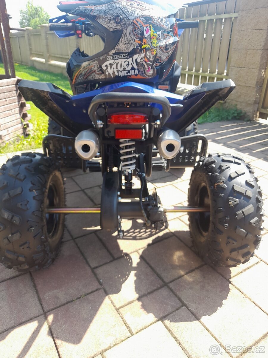 Dětská čtyřkolka