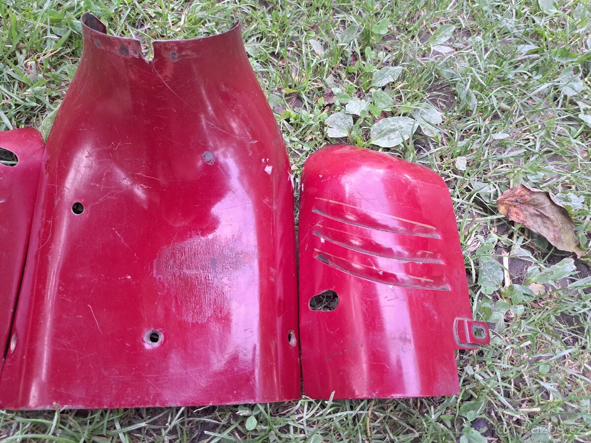 Prsíčka JAWA 50/550, 555 - 4