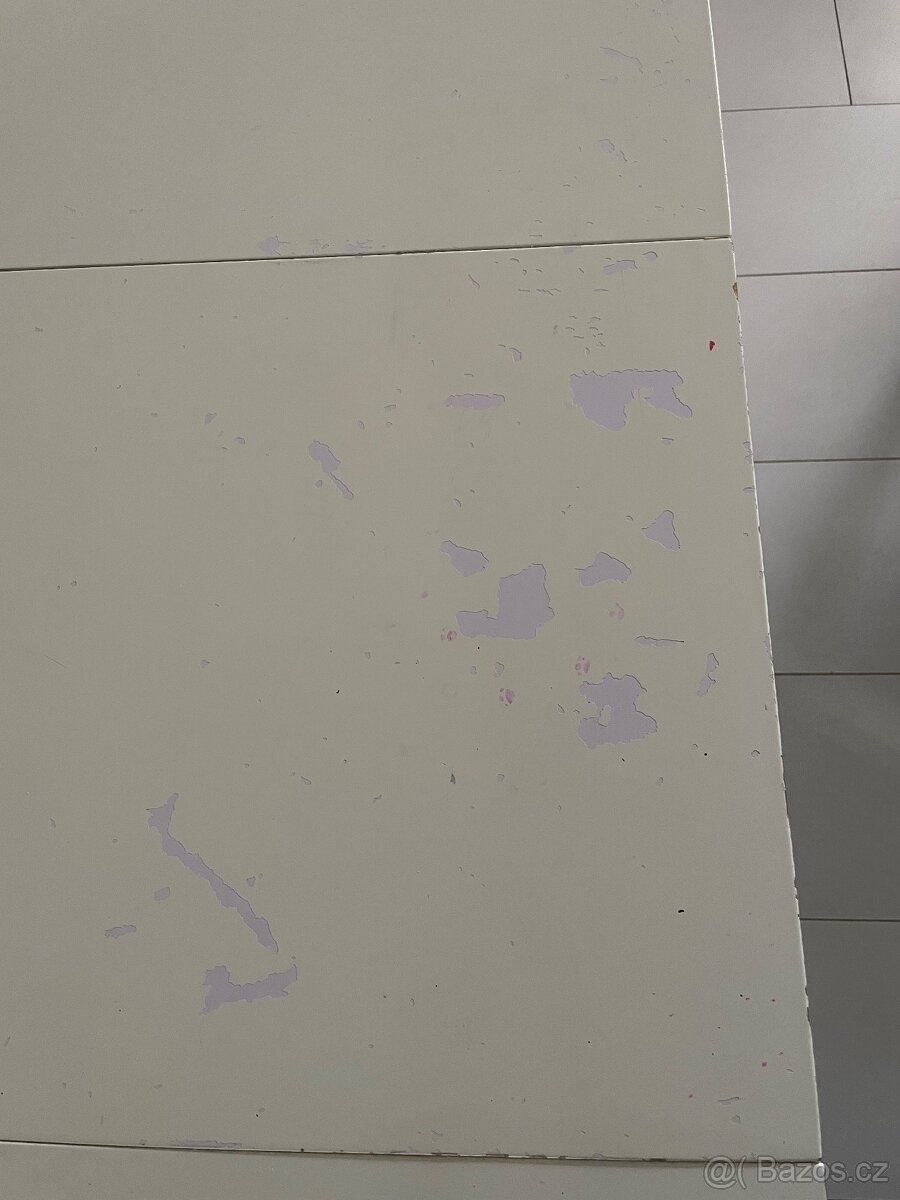 Rozkládací jídelní stůl - 4