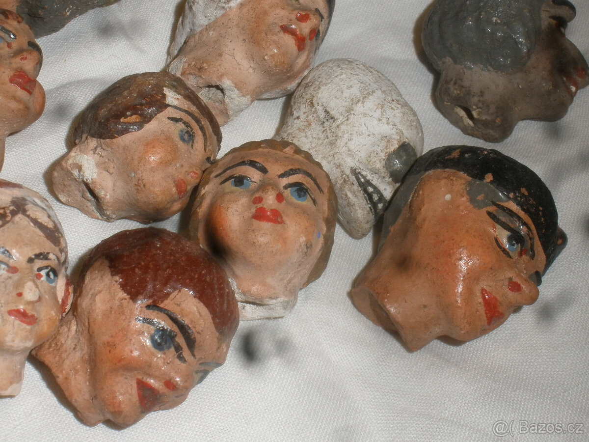 Staré loutky -hlavičky - 4