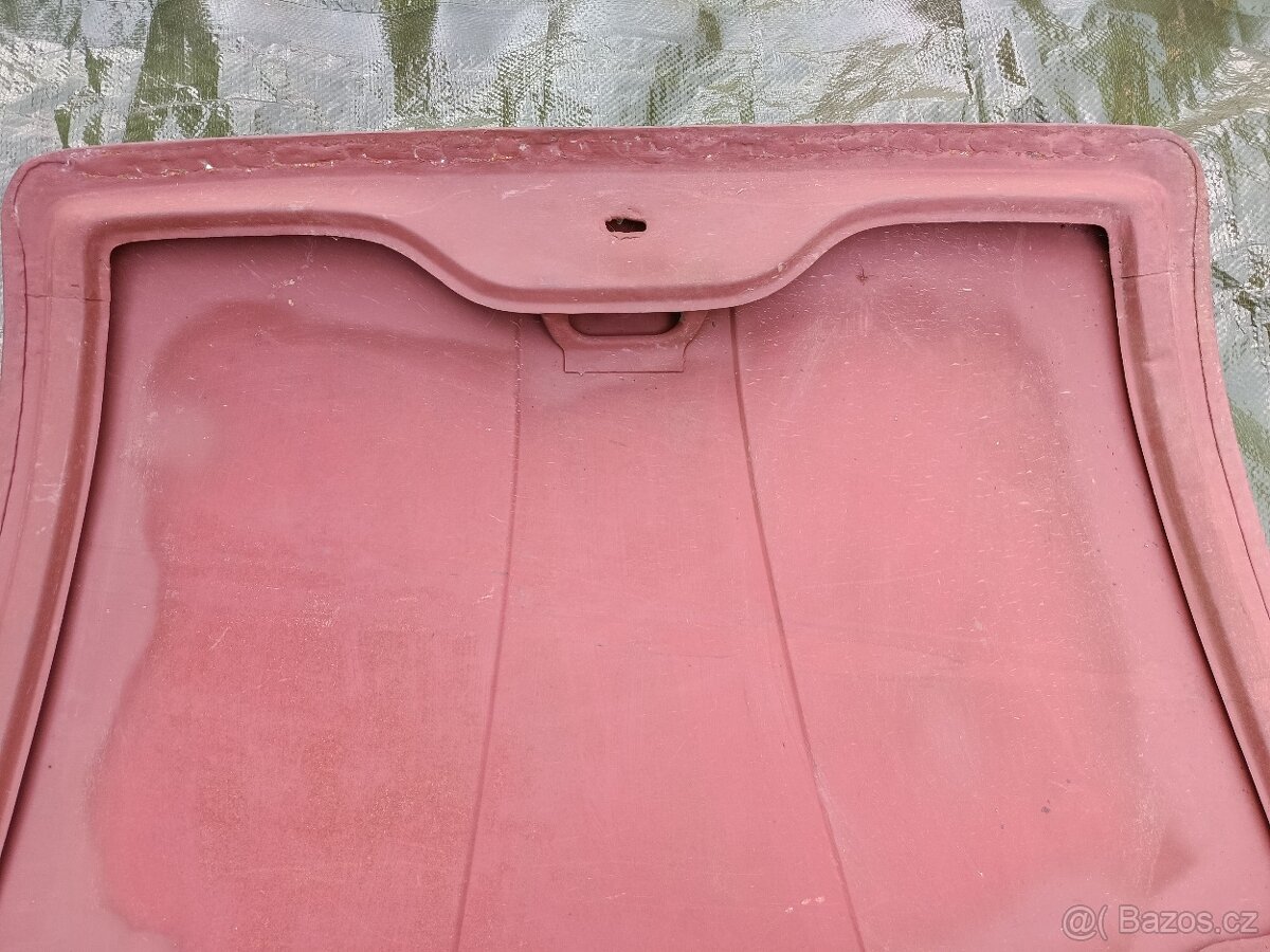 Zadní kapota Škoda 450 Felicie. - 4