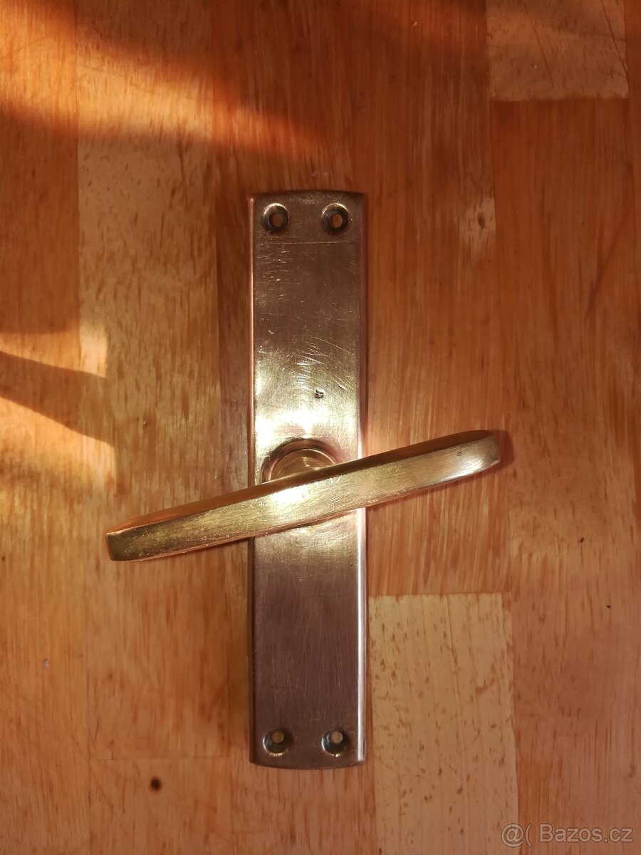 Mosazné kliky na okna - 4