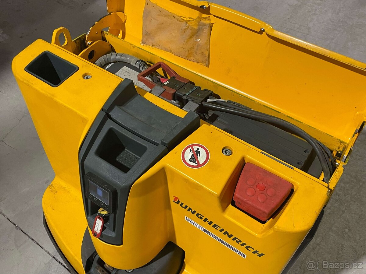 Set elektrických paletových vozíků Jungheinrich - 4