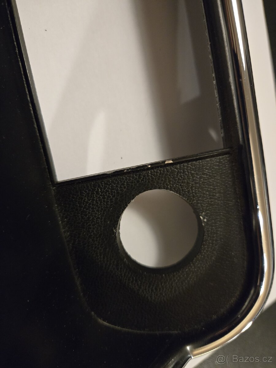 67 68 Ford Mustang - rámeček autorádia - 4