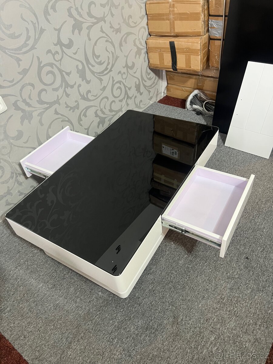 Konferenční stolek - 4