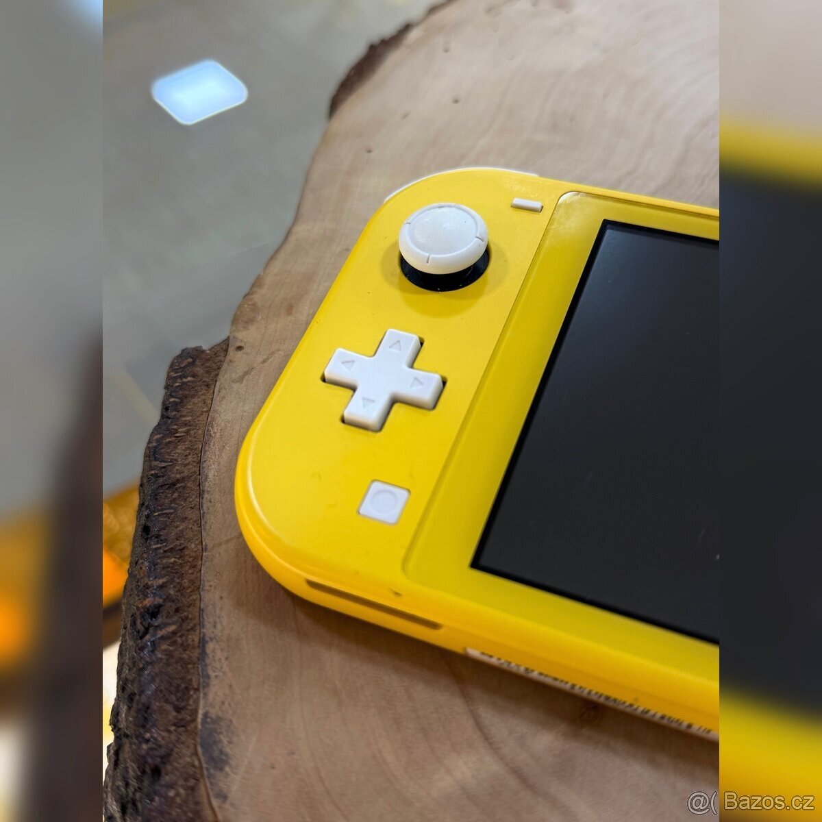 NINTENDO SWITCH LITE - 4