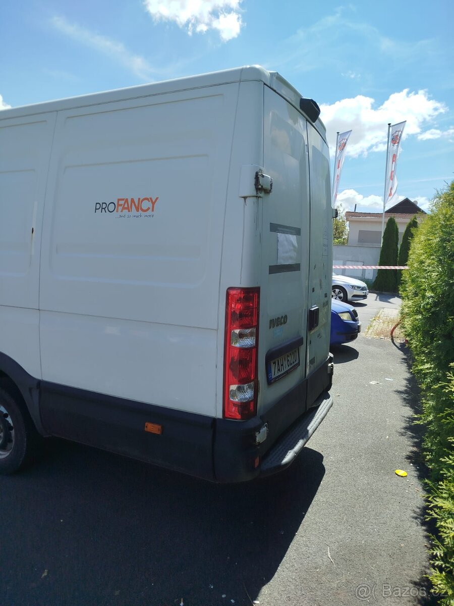 Prodám iveco daily 2012 2,3 93 kw a motor - 4