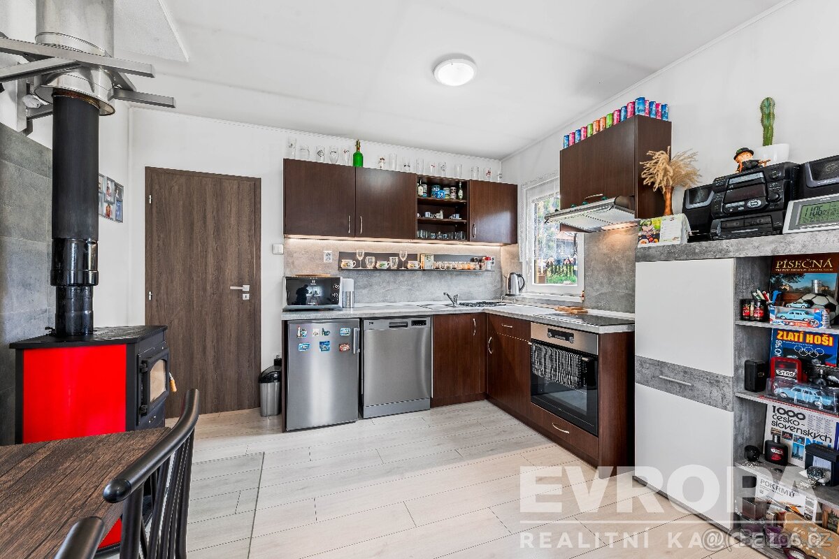 Prodej rodinného domu 2+kk o velikosti 39 m2 s celkovým poze - 4