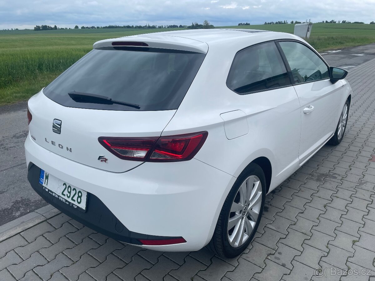 Seat Leon FR 2,0 tdi 135kw rok 2014 LED světla - 4