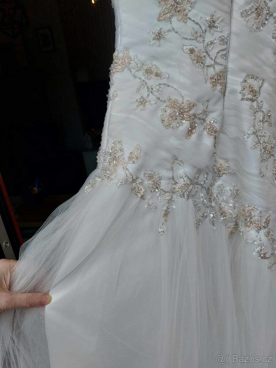 Svatební šaty MK Paris 36-38 na vysokou nevěstu - 4