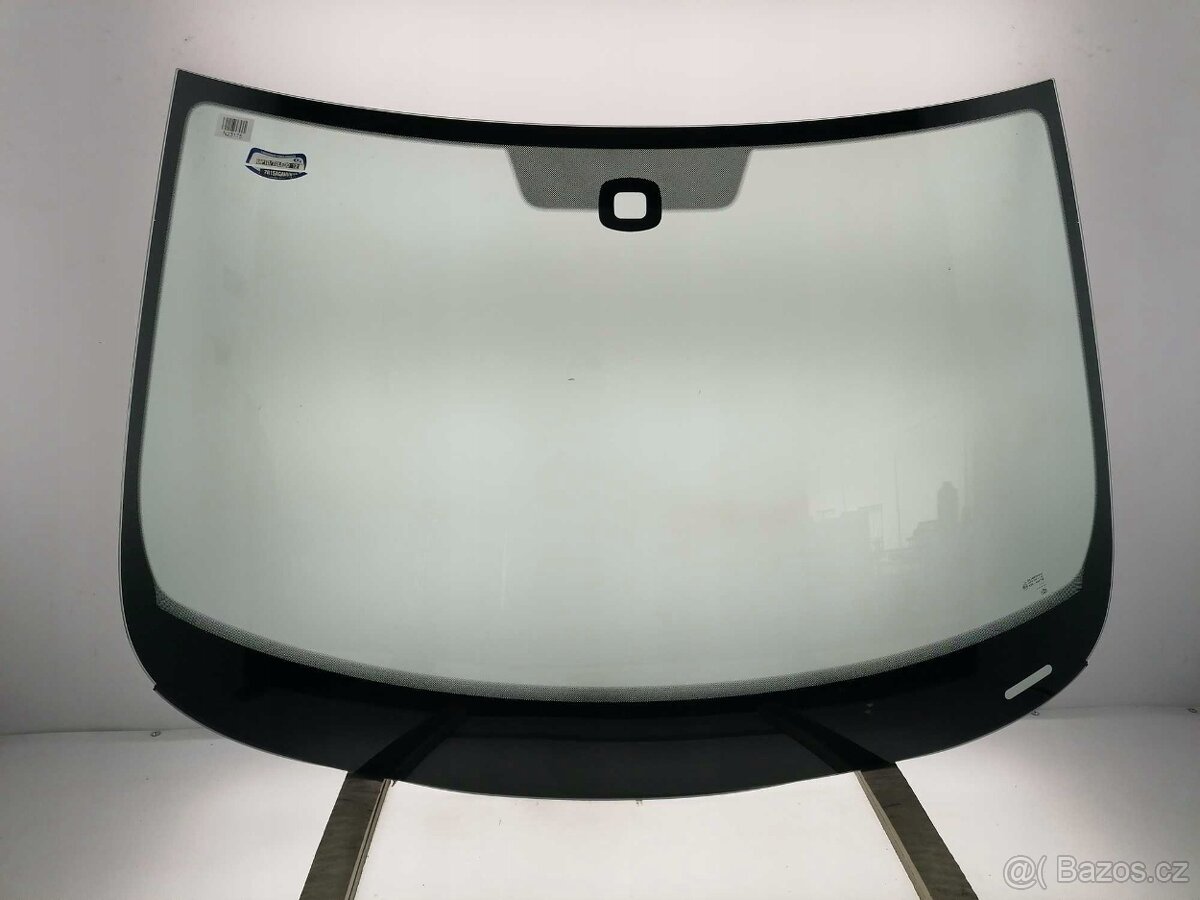 Škoda Rapid čelní sklo - 4