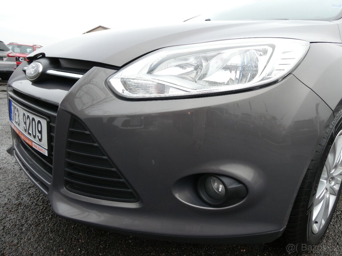 Ford Focus 1.6i 92kW serviska, klima - 4