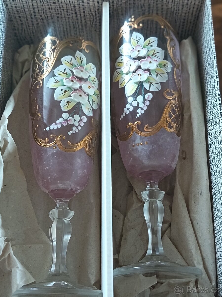 Staré skleničky na sekt - 4