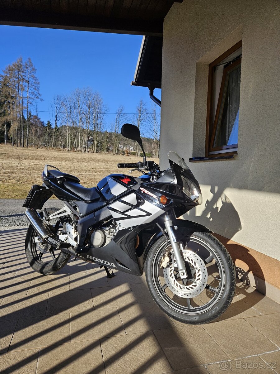 Honda CBR 125 R - 4