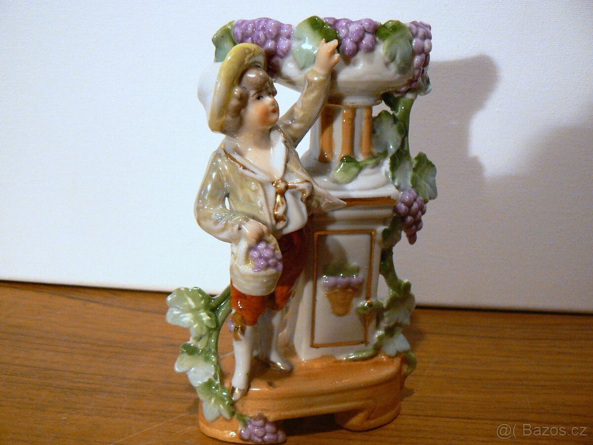 stará porcelánová figurka - 4