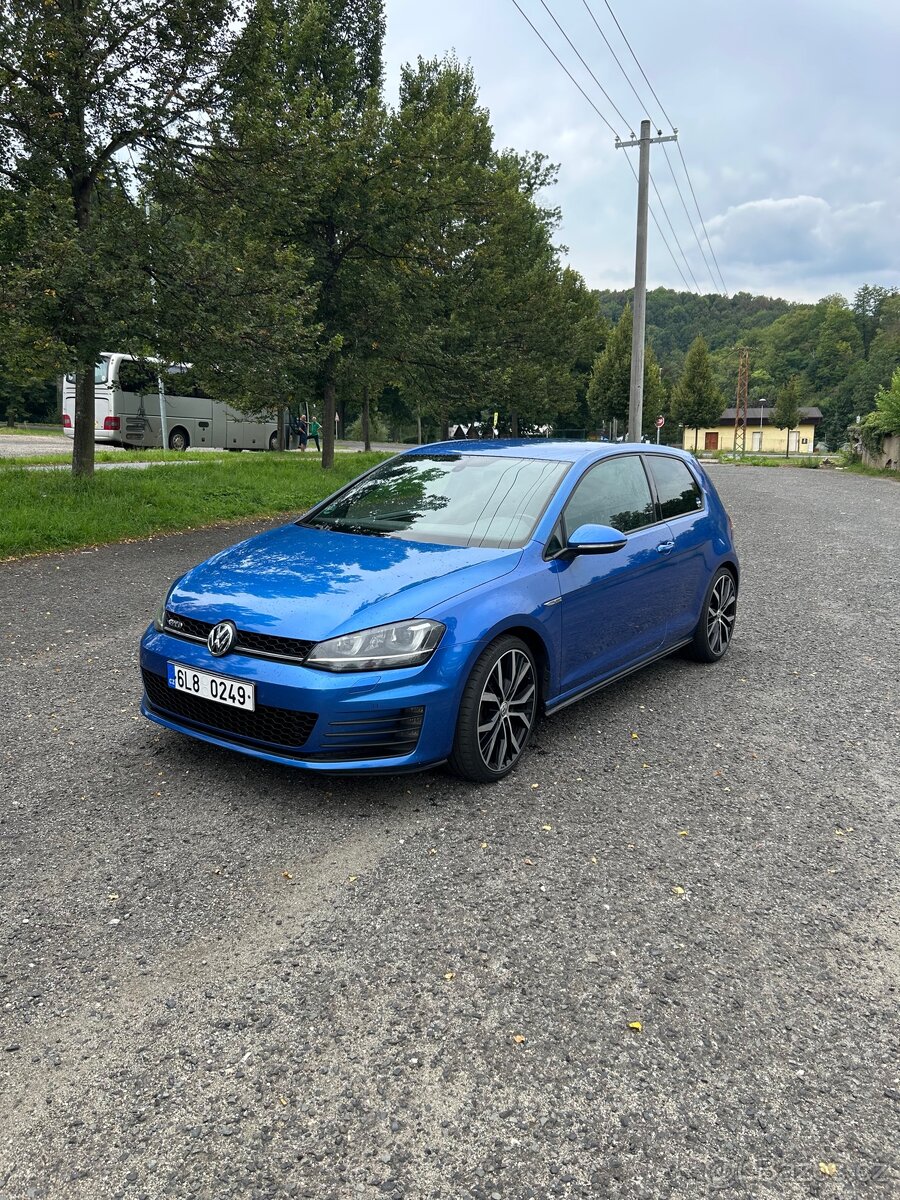 Volkswagen Golf 7 GTD - 4