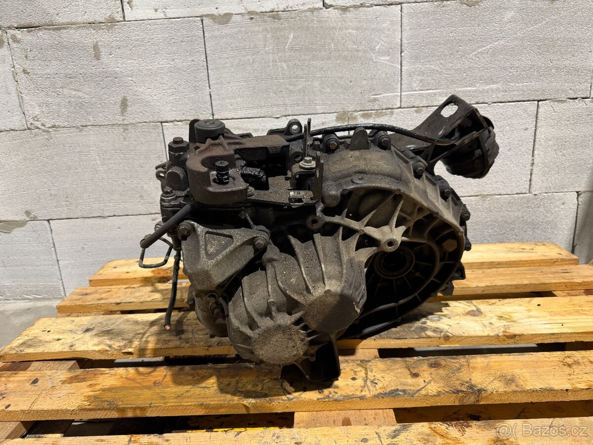 Manuální převodovka Volvo XC90 D5 AWD 2009 M66 36001348 - 4