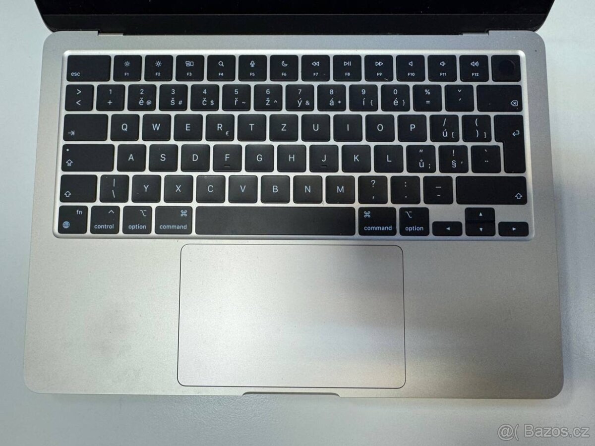 Macbook Air M3 2024/ 256 Gb SSD/ 8GB RAM - 4
