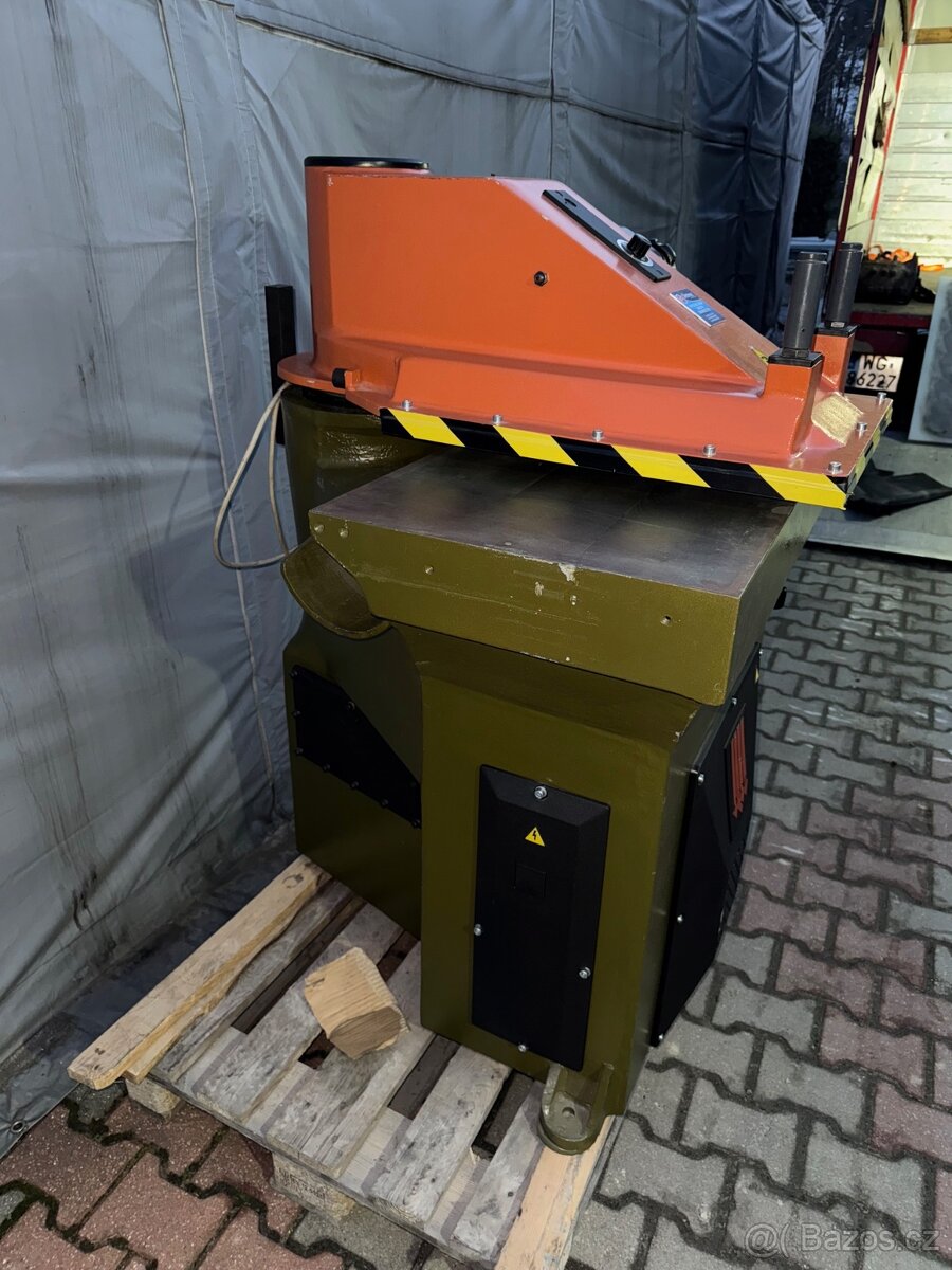 Atom SE25 vysekávací stroj Hydraulická řezačka Svit Sandt - 4