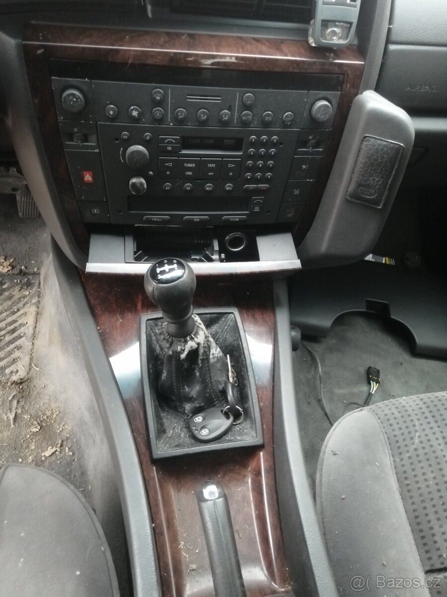 Opel omega b, 2.6 díly - 4