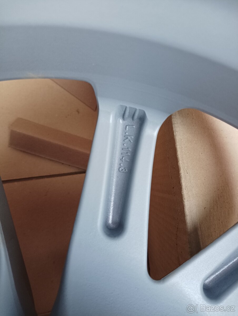 Nepoužitý ALU disk 17" na Mazda 6 - 4