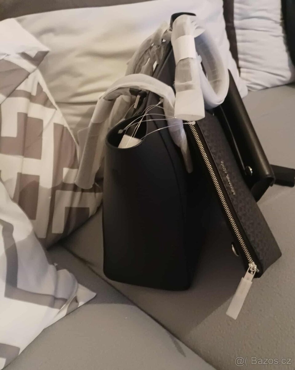 Prodám nenošenou kabelku, Michael Kors - 4