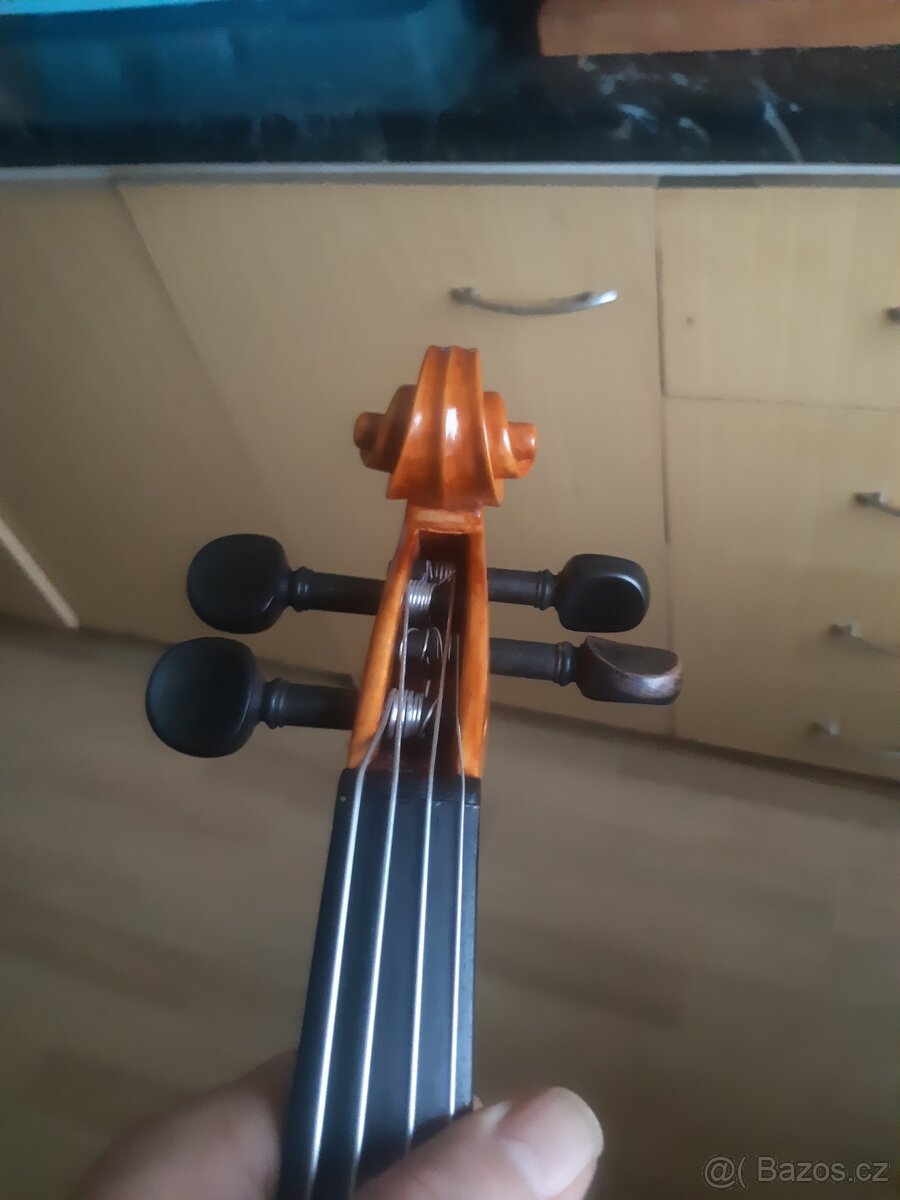 Viola z roku 1930 - 4