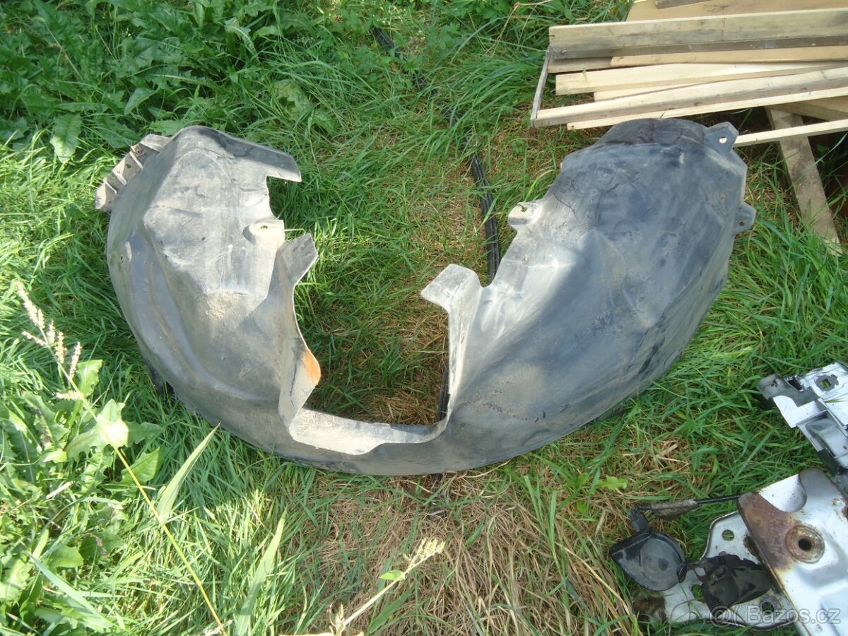 přední blatník pravý levý Ford Smax 2008 - 4