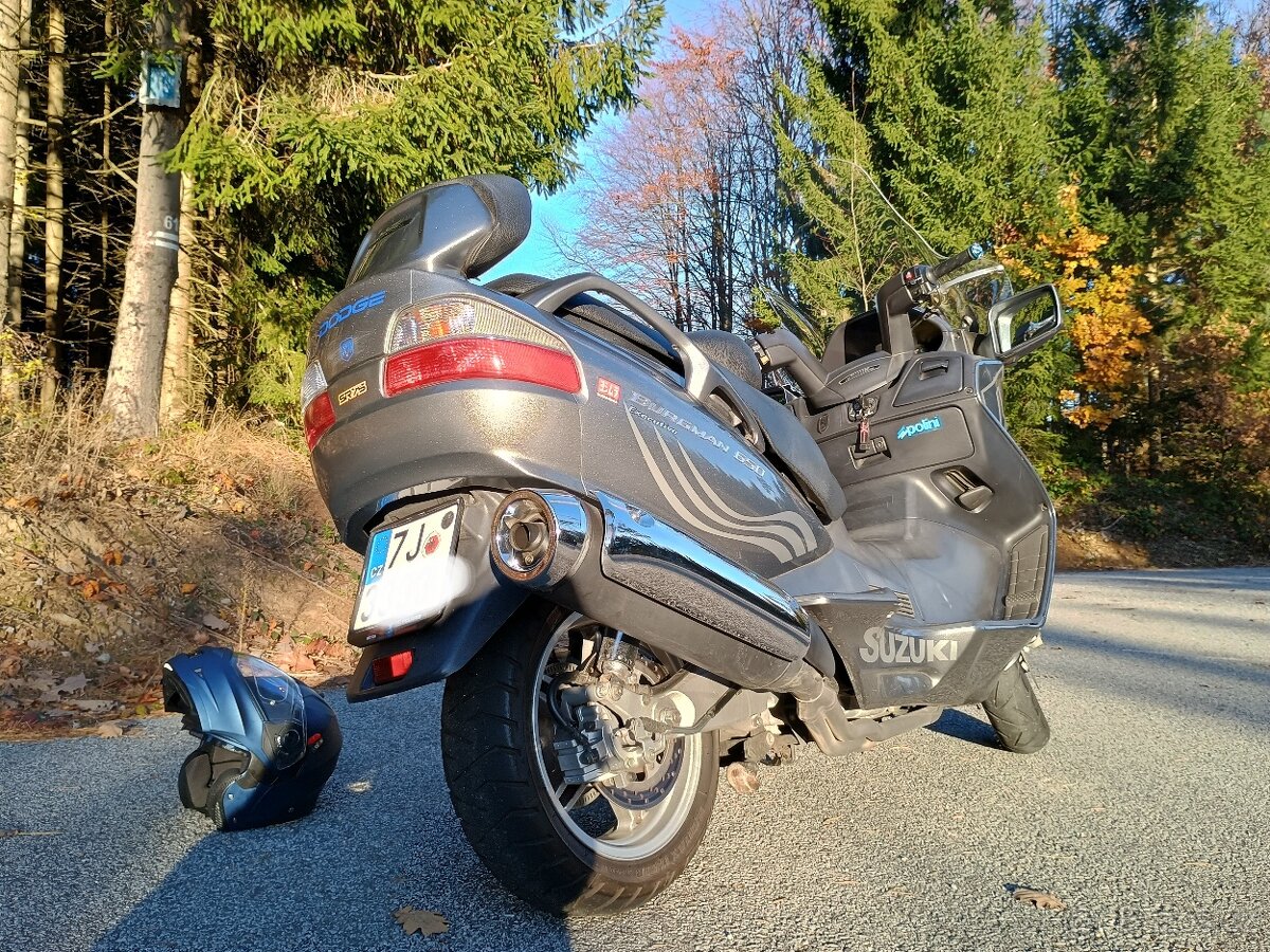 SUZUKI BURGMAN AN 650 Execitive - 4