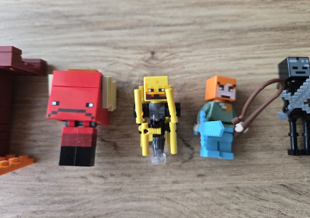 Lego Minecraft 21266 Lávová bitva v Netheru - 4