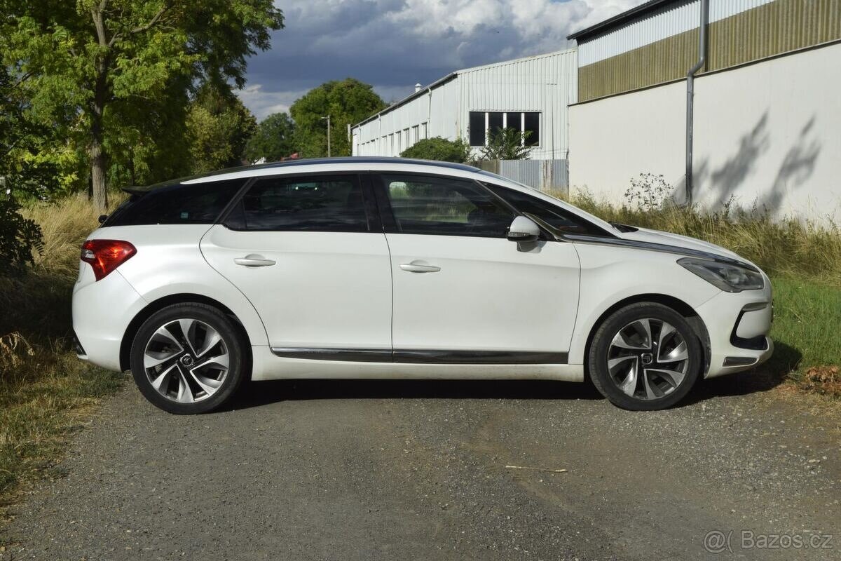 Citroen DS5 - 4