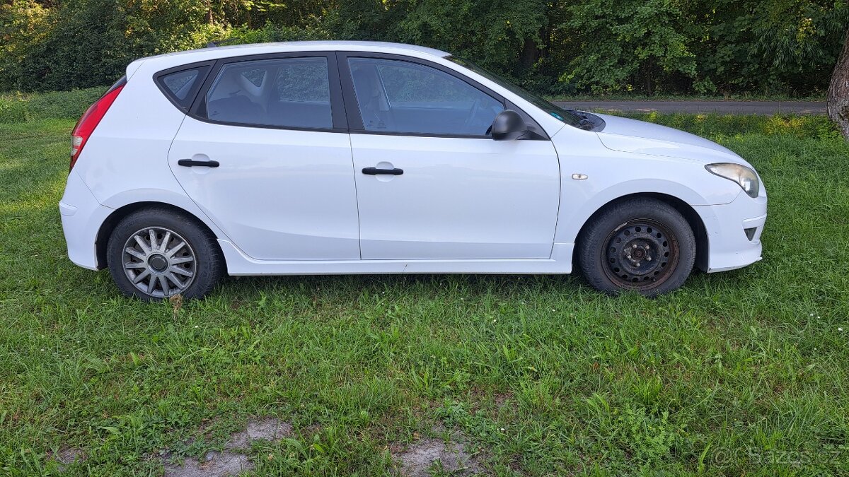 hyundai i30 1,6crdi 2011 - 4