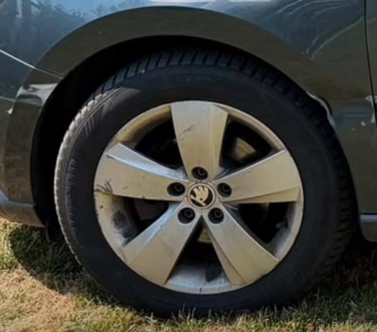 Alu kola R15 - 4