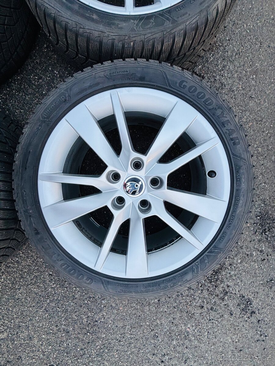 Originál alu Škoda Octavia 3 TRIUS, zimní 225/45 R17 - 4