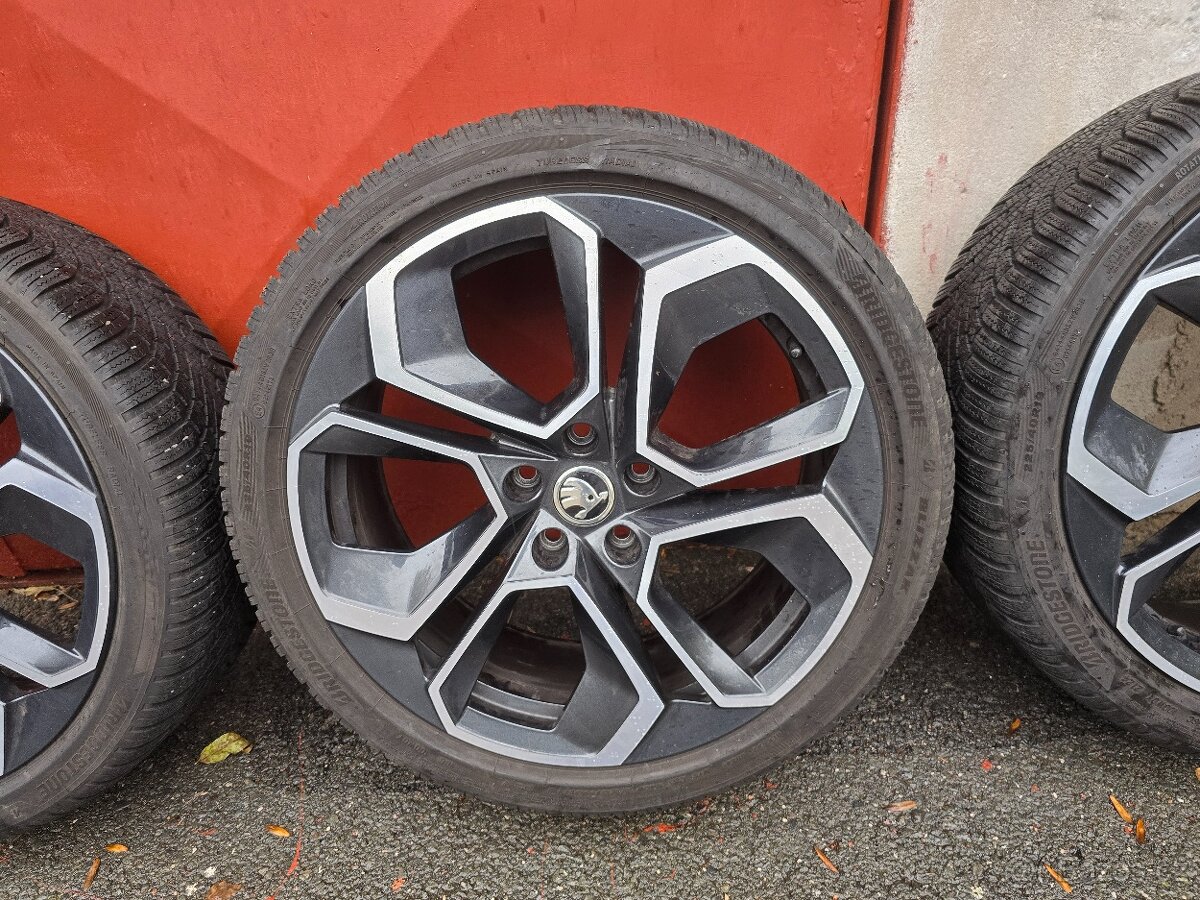 Zimní sada kol pneu Škoda Octavia Altair R19, TPMS - 4