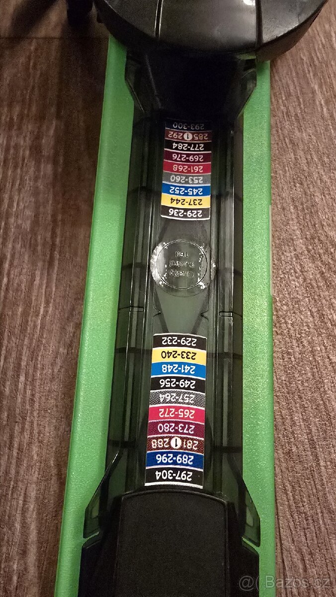 Švýcarské Stöckli lyže Team SX 140 cm + sportovní hůlky - 4