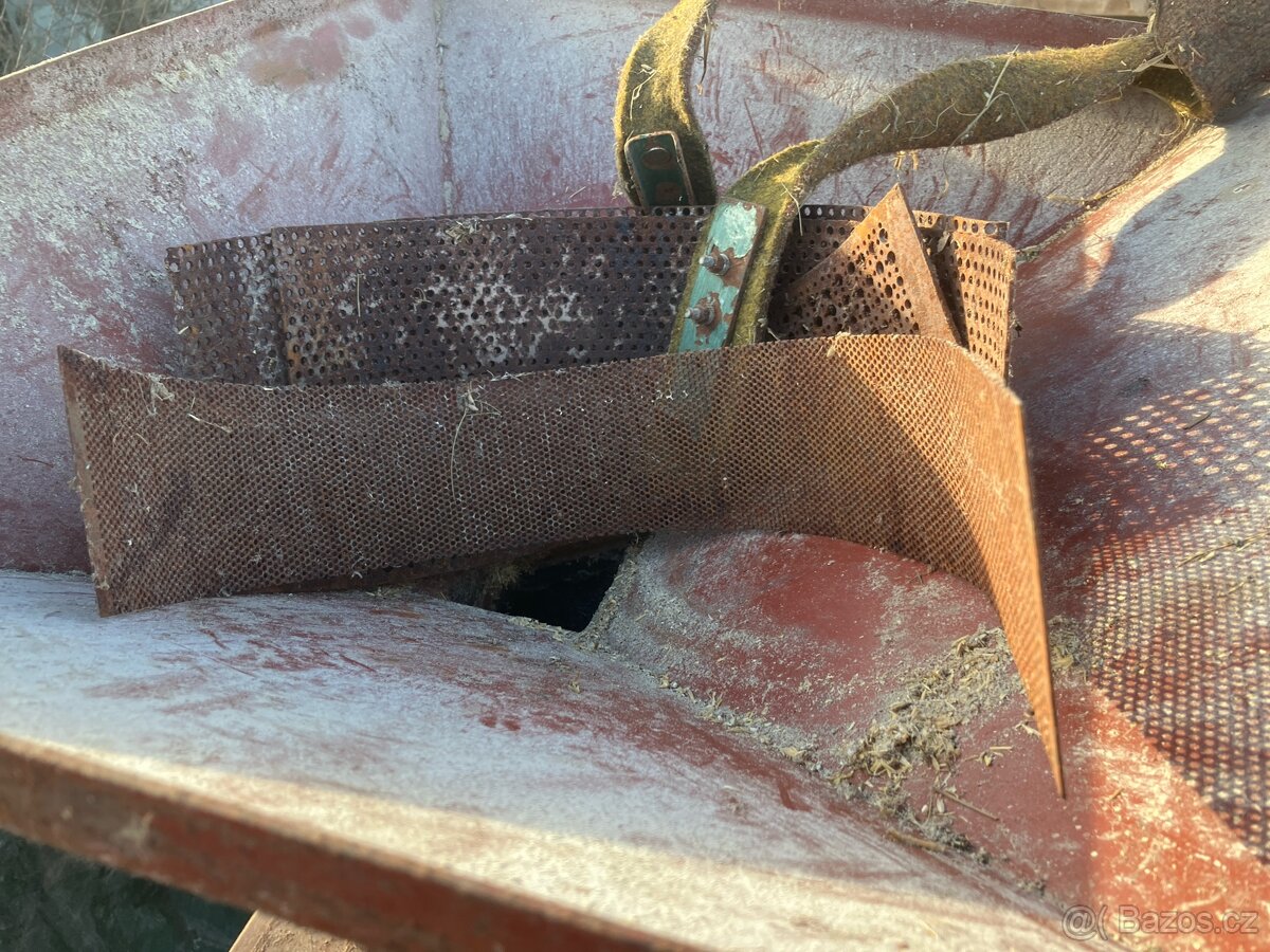 Šrotíák mlýn na obilí - 4