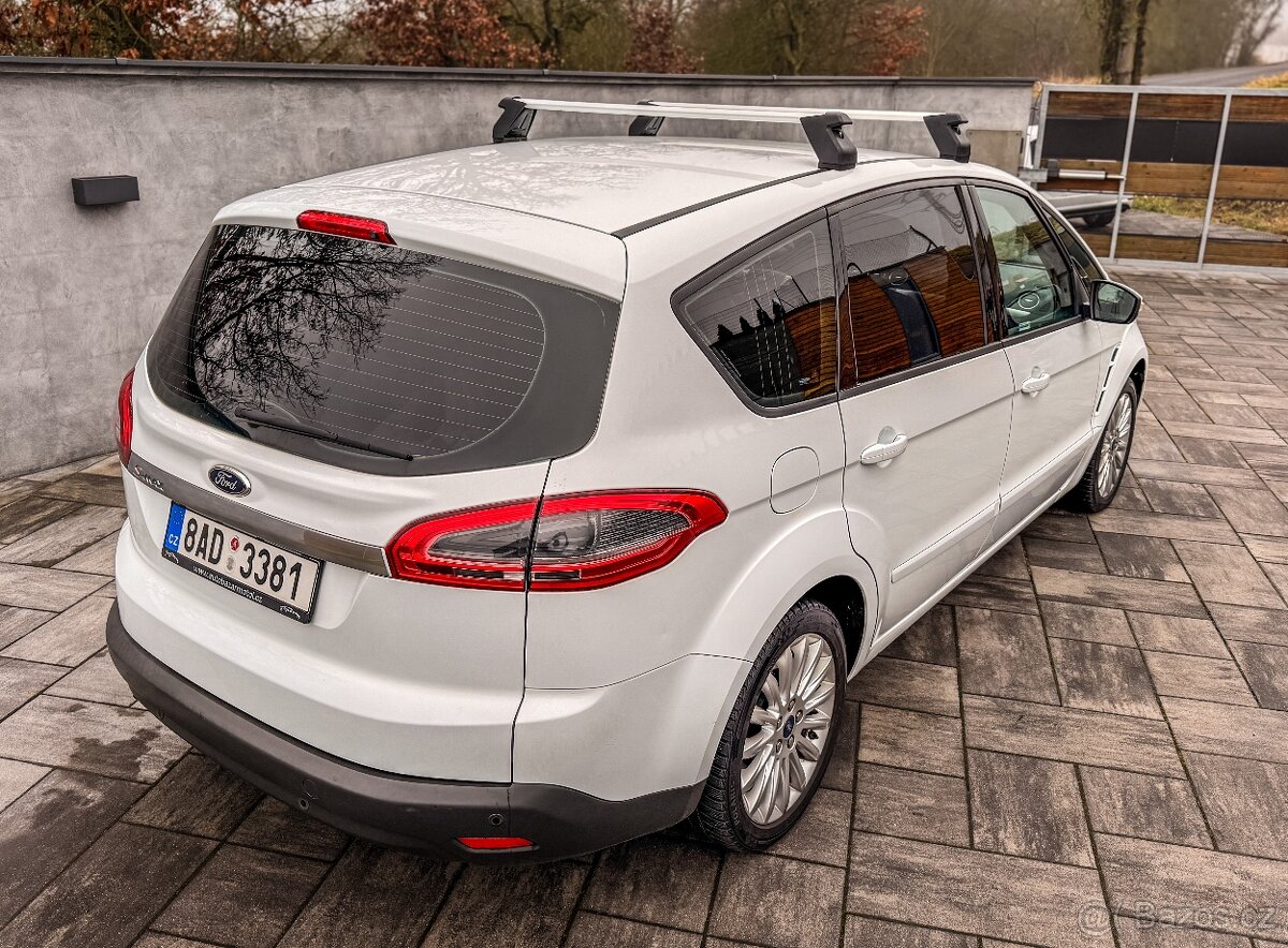 Ford S-MAX 1.6 (118 kW) – 7 míst, servisované - 4